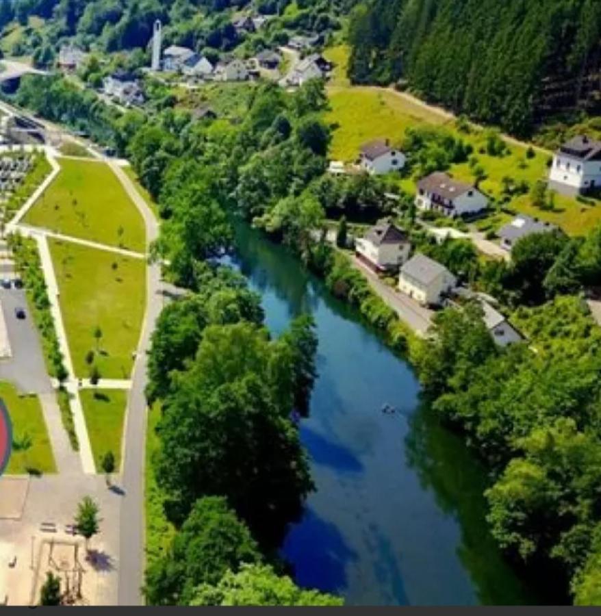 Lenne-Blick Ferienwohnung Finnentrop Exterior foto